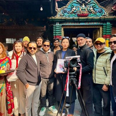 ‘अ फ्रेन्च किस’ मार्फत फिल्म निर्देशनमा फर्किए अर्पण